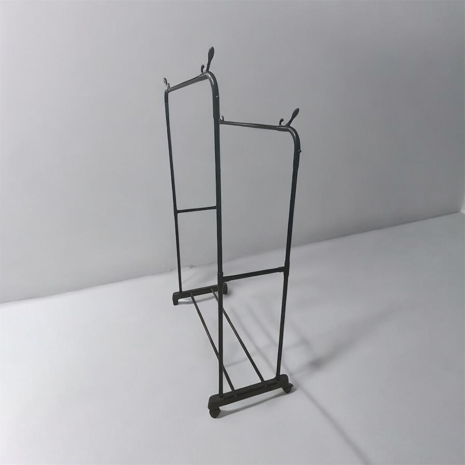 DOUBLE RAIL ROLLING GARMENT RACK